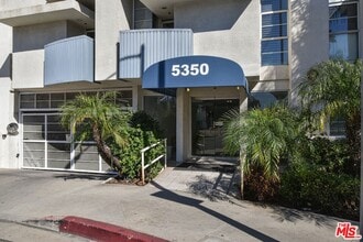 5350 White Oak Ave in Los Angeles, CA - Building Photo - Building Photo