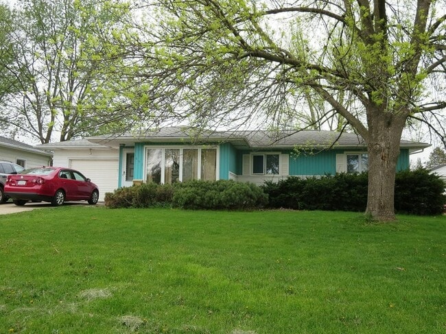 property at 643 Burbank Ave