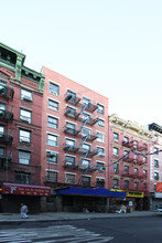 65 Mott St in New York, NY - Building Photo - Building Photo