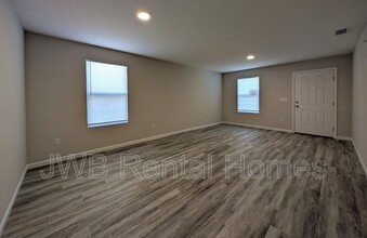 8624 Eaton Ave in Jacksonville, FL - Building Photo - Building Photo