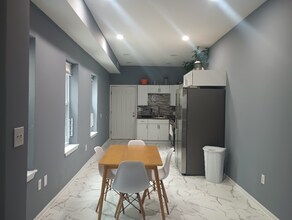 921 Washington Blvd in Baltimore, MD - Building Photo - Building Photo