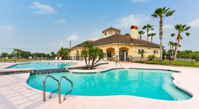 The Galilean Apartments in Edinburg, TX - Foto de edificio - Building Photo