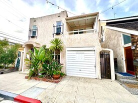 45 65th Pl in Long Beach, CA - Building Photo