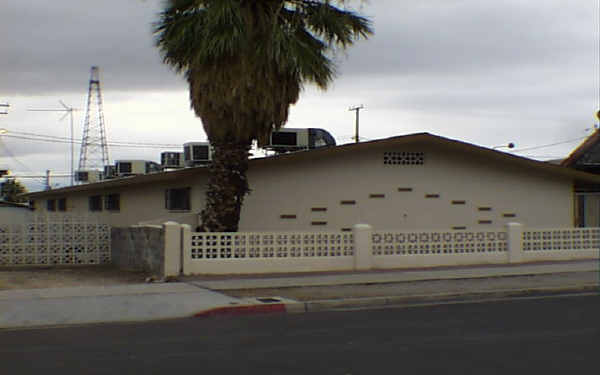 208 N 9th St in Las Vegas, NV - Foto de edificio - Building Photo