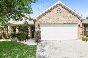 1216 Sunderland Ln in Fort Worth, TX - Building Photo