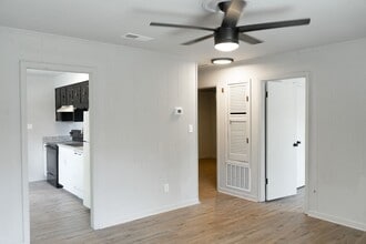 2009 Broad St in Augusta, GA - Building Photo - Building Photo