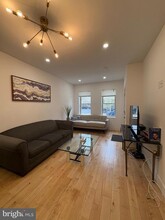 1205 S 4th St in Philadelphia, PA - Foto de edificio - Building Photo