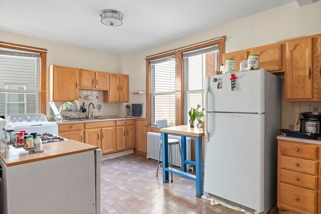 67 Bristol St in Cambridge, MA - Building Photo - Building Photo