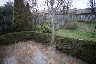 2419 Glen Meadow Rd in Knoxville, TN - Building Photo - Building Photo