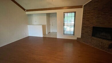 706 Paintbrush Dr in Keller, TX - Building Photo - Building Photo