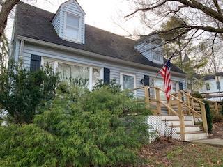 property at 119 Maple Pl