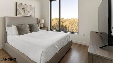 632 Howard Rd SE, Unit 434 in Washington, DC - Building Photo - Building Photo