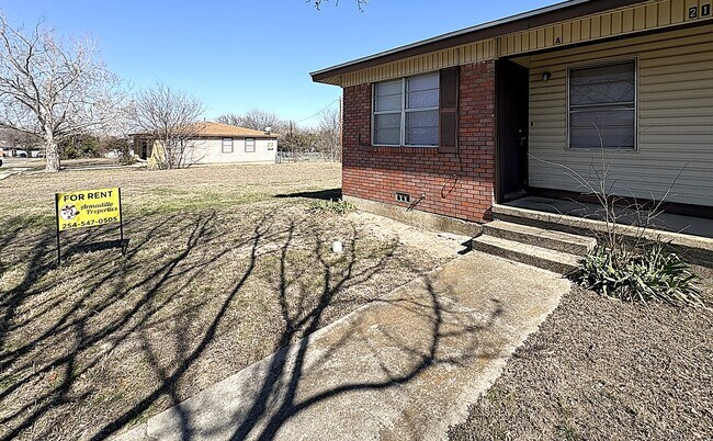 211 Marston Ave, Unit A in Copperas Cove, TX - Foto de edificio - Building Photo