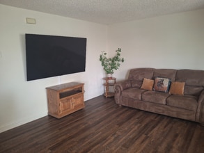 453 Mesa Blvd in Mesquite, NV - Building Photo - Building Photo