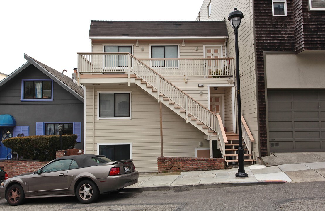 439 Corbett Ave in San Francisco, CA - Building Photo