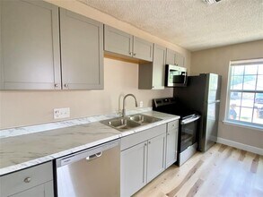 7103 Bethune Ave in Austin, TX - Building Photo - Building Photo