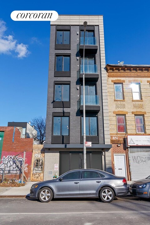 641 Dekalb Ave in Brooklyn, NY - Building Photo