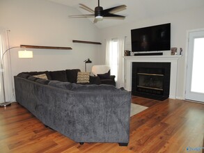 104 Kestrel Ct SW in Huntsville, AL - Building Photo - Building Photo