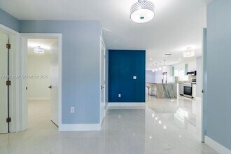 3425 SW 69th Ave, Unit 2419 in Miami, FL - Building Photo - Building Photo