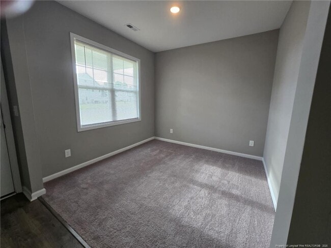 135 Cromwell Ct in Raeford, NC - Building Photo - Building Photo