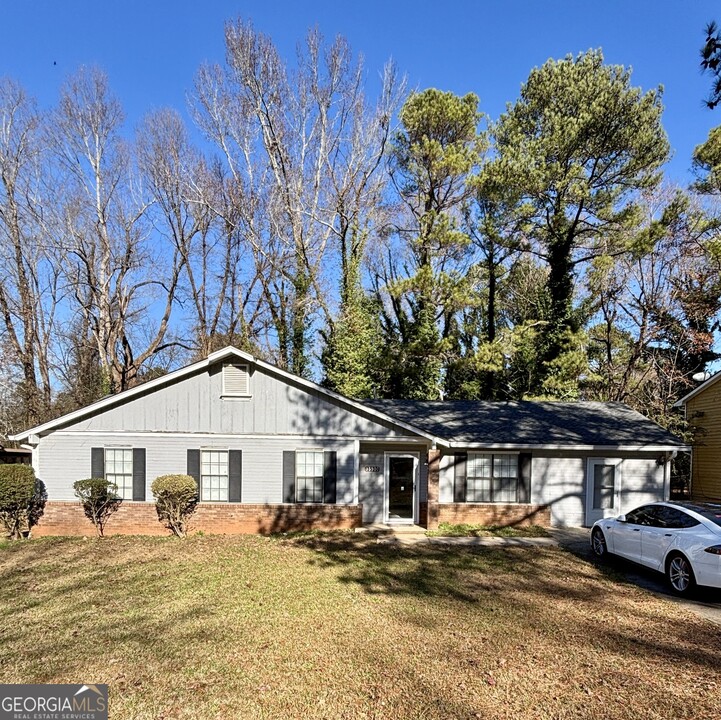 3530 Homeward Trail in Ellenwood, GA - Building Photo