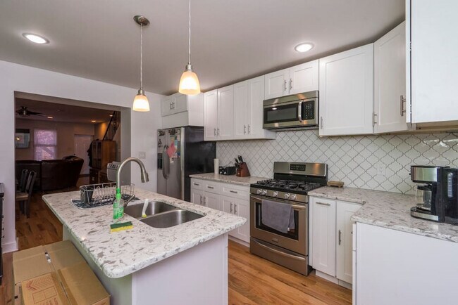 2026 Ellsworth St in Philadelphia, PA - Building Photo - Building Photo