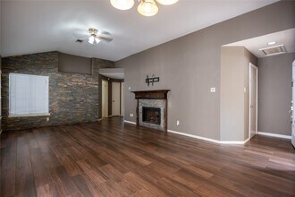 46 N Rushwing Cir, Unit 3-103 in Spring, TX - Building Photo - Building Photo