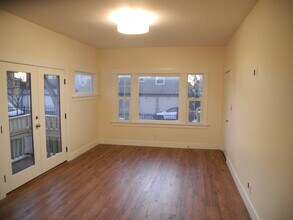 1932 Henderson Ave in Long Beach, CA - Building Photo - Building Photo