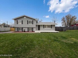 8717 Kildare Dr NW in Knoxville, TN - Building Photo