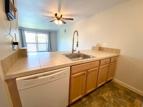 31003 14th Ave S, Unit B4 in Federal Way, WA - Building Photo - Building Photo