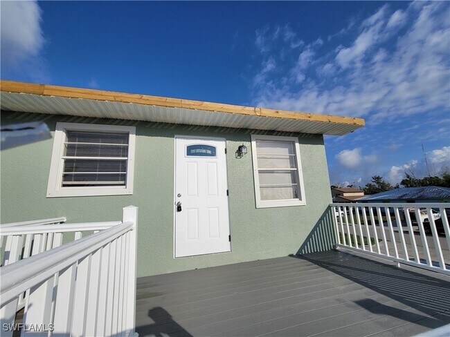 5453 Avenue E in Bokeelia, FL - Building Photo - Building Photo