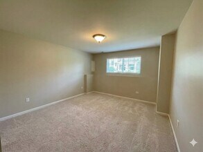 2889 Henley Ln in Naperville, IL - Building Photo - Building Photo