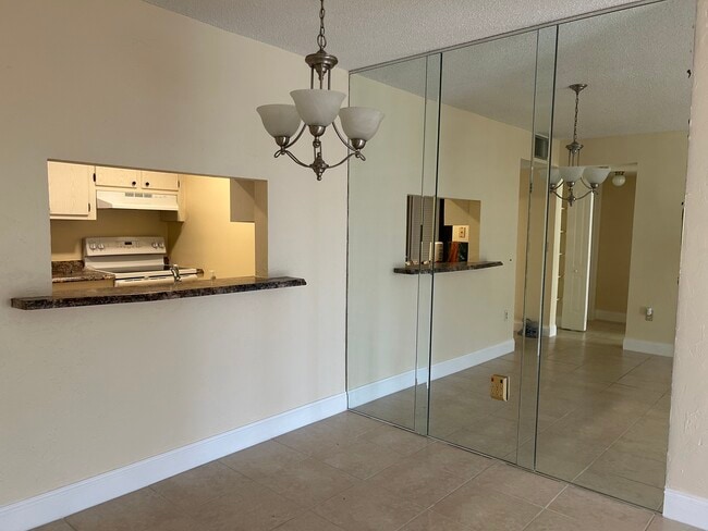 519 Albee Farm Rd, Unit 310