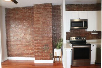 320 Warren St, Unit 320 Warren Street in Boston, MA - Building Photo - Building Photo