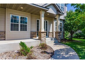1216 S Windmill Creek in Waconia, MN - Building Photo - Building Photo
