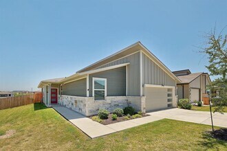 8000 City Top Blvd in Austin, TX - Building Photo - Building Photo