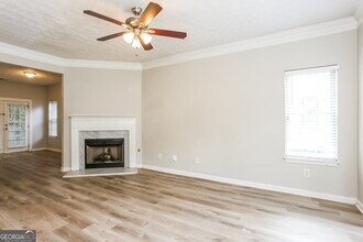 2984 Falling Water Pt in College Park, GA - Building Photo - Building Photo