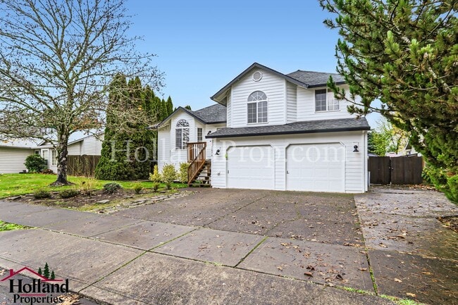 3076 NE Kaster Dr in Hillsboro, OR - Building Photo - Building Photo