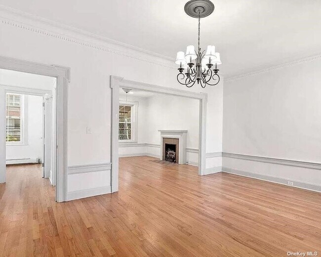 595 Crown St, Unit 2 in Brooklyn, NY - Building Photo - Building Photo