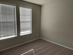 24810 Sierra Laurel Ln in Huffman, TX - Building Photo - Building Photo
