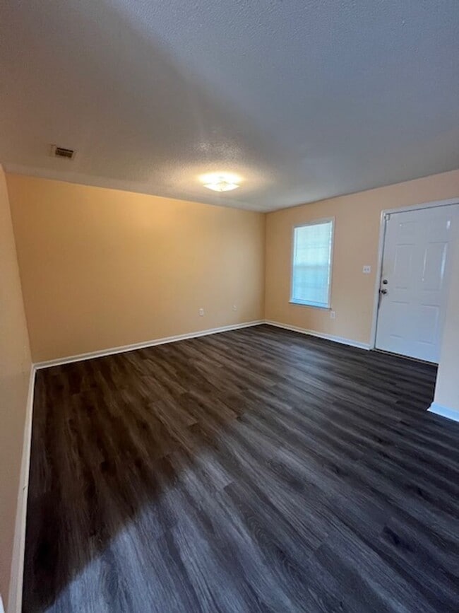 property at 1819 Hazel Dr