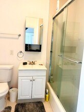 22 Paloma Ct in Los Angeles, CA - Building Photo - Building Photo