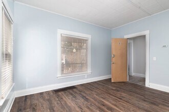 435 S Westnedge Ct, Unit 1 in Kalamazoo, MI - Foto de edificio - Building Photo