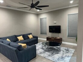 10407 Harvestime Pl in Riverview, FL - Building Photo