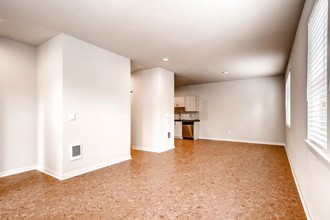 5610 N Greeley Ave in Portland, OR - Building Photo - Interior Photo