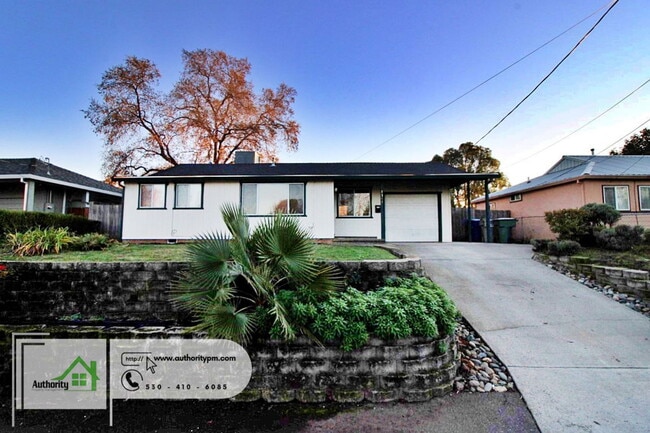 1108 3rd St in Redding, CA - Building Photo - Building Photo