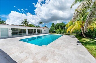 10113 SW 140th St in Miami, FL - Building Photo - Building Photo