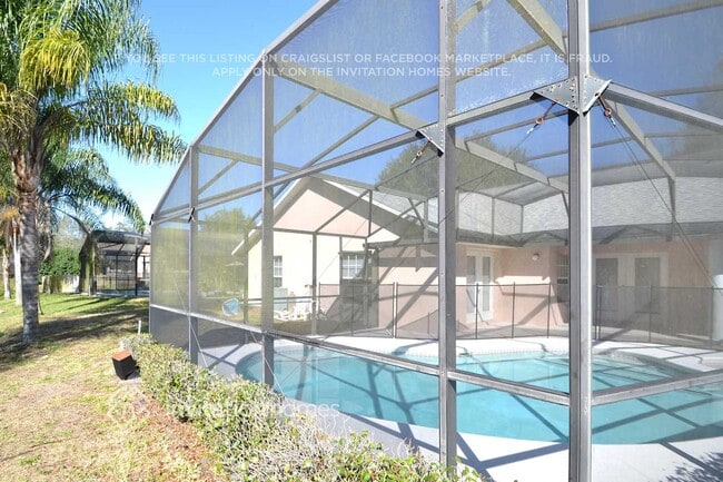 117 Quiet Oak Ct in Davenport, FL - Foto de edificio - Building Photo