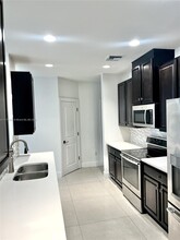 4536 S Aqua Bella Ln in Davie, FL - Building Photo - Building Photo