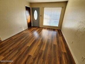 326 Guidry Rd in Lafayette, LA - Building Photo - Building Photo